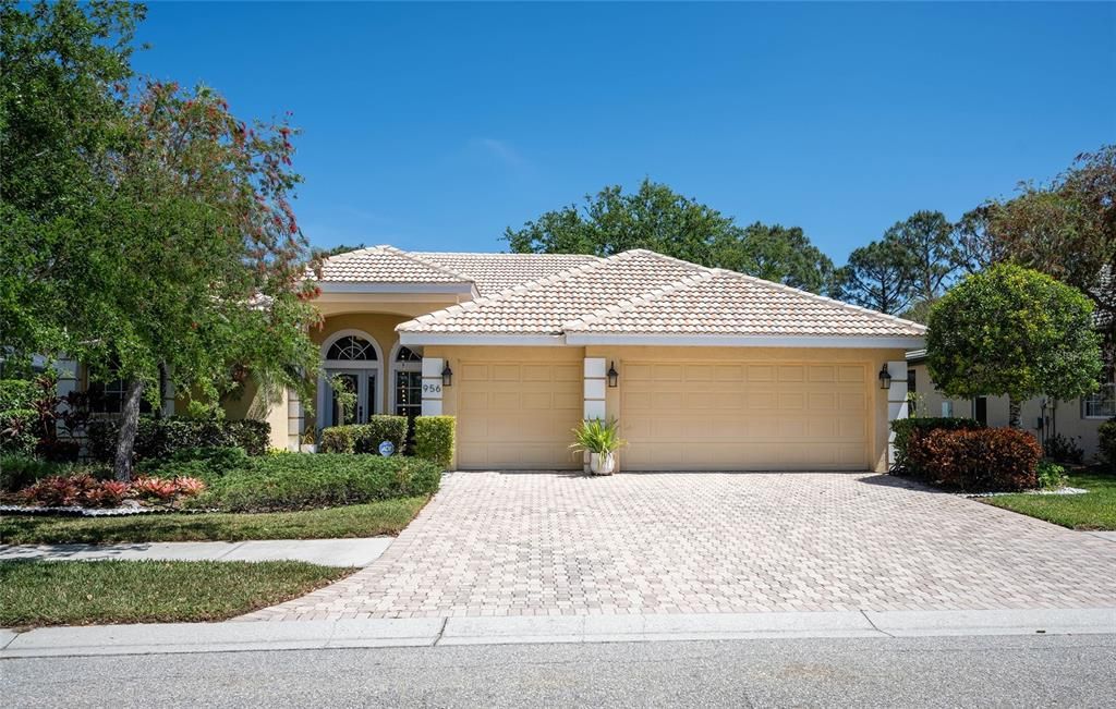 For Rent: $4,800 (4 beds, 3 baths, 2290 Square Feet)