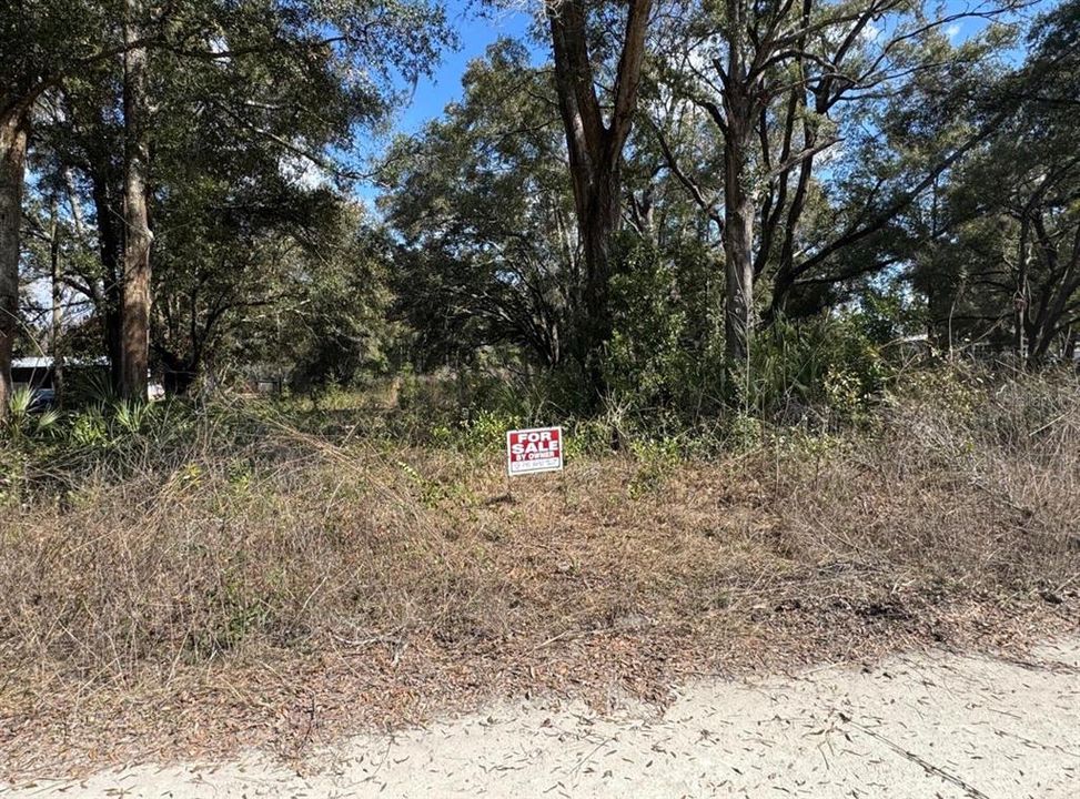 待售: $37,000 (1.00 acres)