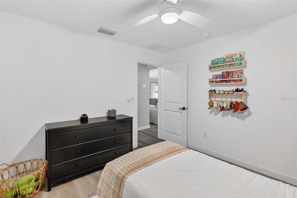 Activo con contrato: $309,000 (3 camas, 2 baños, 1595 Pies cuadrados)
