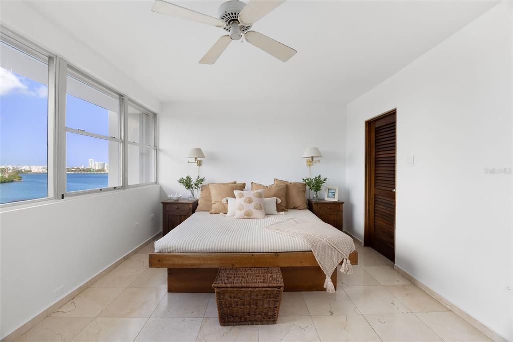 For Sale: $685,000 (3 beds, 3 baths, 1458 Square Feet)