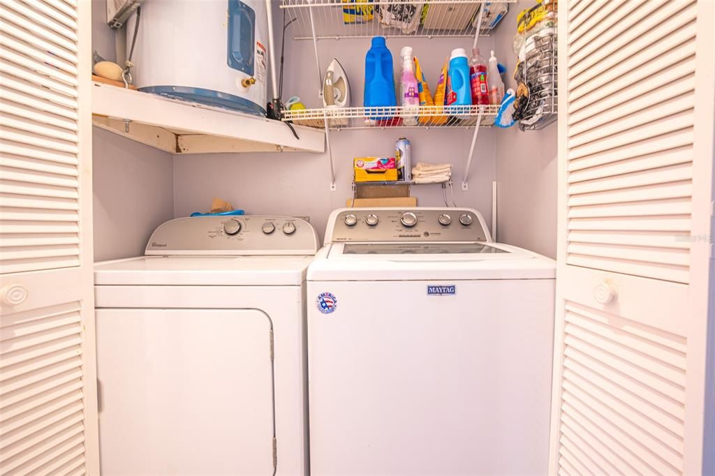На продажу: $159,000 (2 спален, 2 ванн, 952 Квадратных фут)