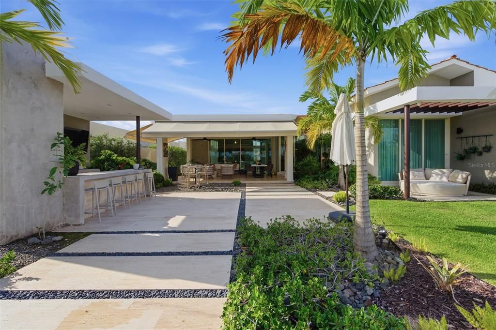 En Venta: $4,200,000 (4 camas, 4 baños, 5100 Pies cuadrados)