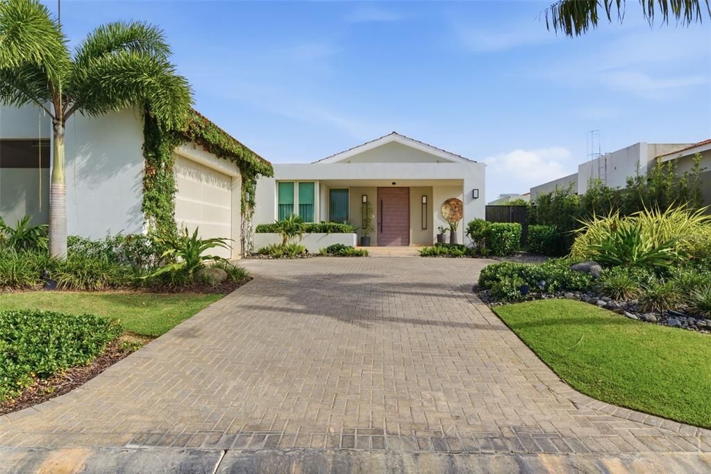 En Venta: $4,200,000 (4 camas, 4 baños, 5100 Pies cuadrados)