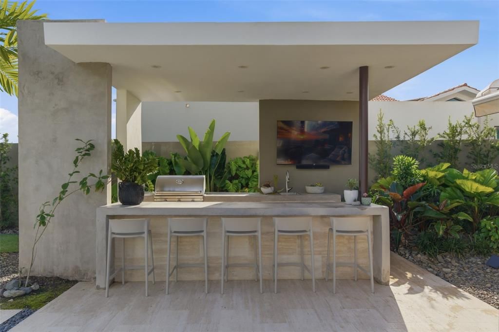 En Venta: $4,200,000 (4 camas, 4 baños, 5100 Pies cuadrados)