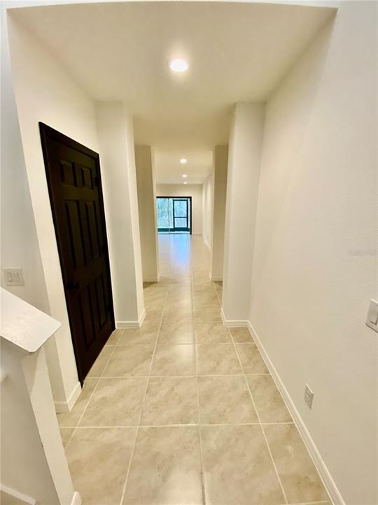 В аренду: $2,300 (3 спален, 2 ванн, 2117 Квадратных фут)