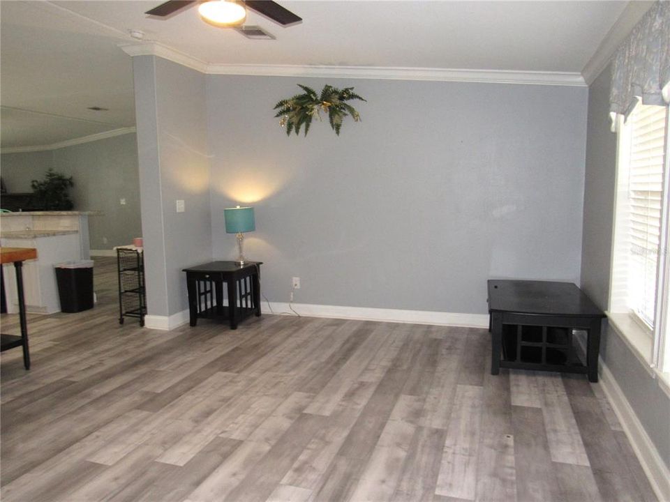En Venta: $549,000 (4 camas, 3 baños, 2960 Pies cuadrados)