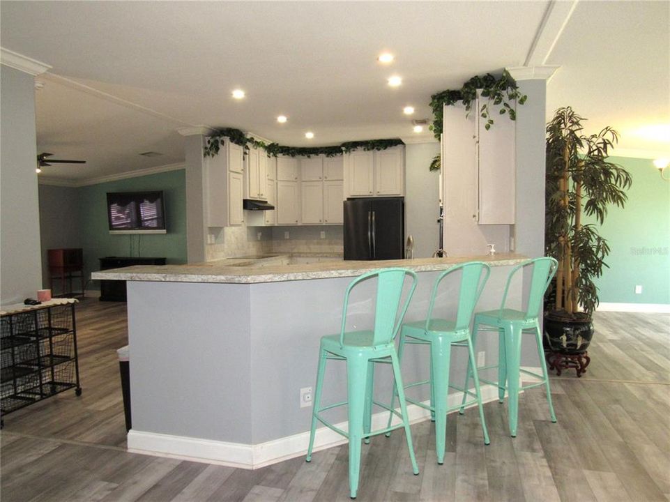 En Venta: $549,000 (4 camas, 3 baños, 2960 Pies cuadrados)