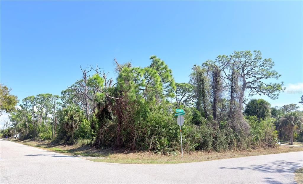 На продажу: $39,000 (0.17 acres)