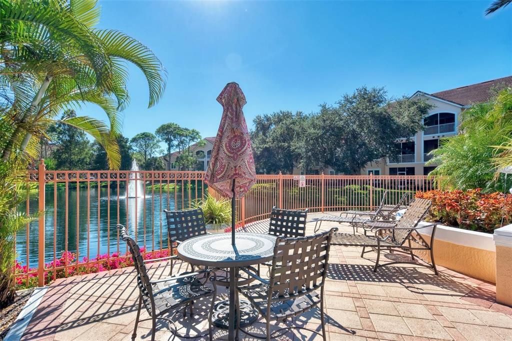 Activo con contrato: $219,900 (2 camas, 2 baños, 1089 Pies cuadrados)