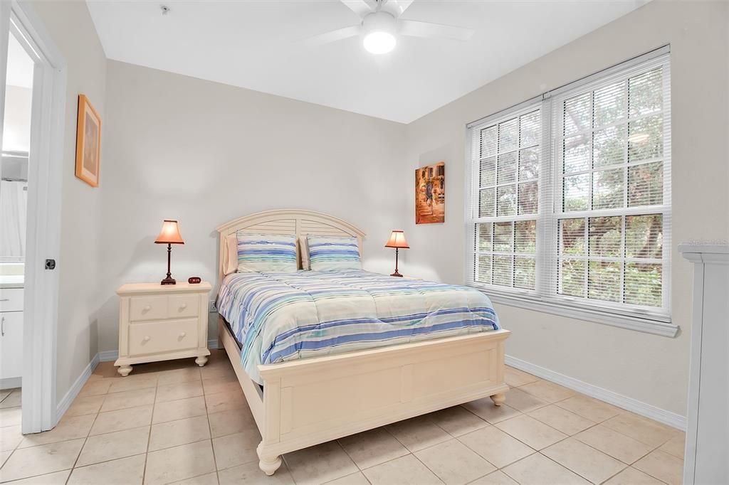 Activo con contrato: $219,900 (2 camas, 2 baños, 1089 Pies cuadrados)