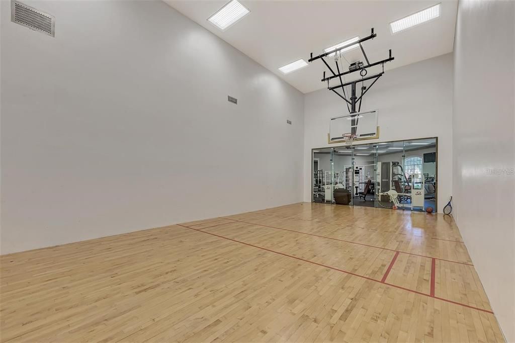 Activo con contrato: $219,900 (2 camas, 2 baños, 1089 Pies cuadrados)