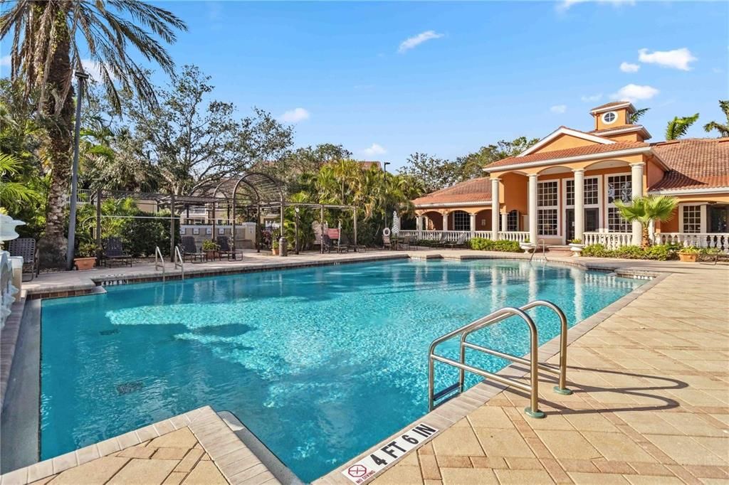 Activo con contrato: $219,900 (2 camas, 2 baños, 1089 Pies cuadrados)
