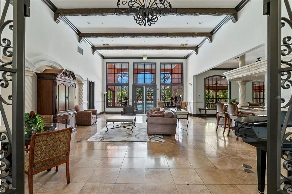 Activo con contrato: $219,900 (2 camas, 2 baños, 1089 Pies cuadrados)