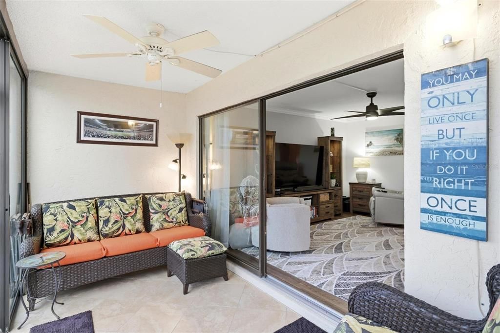 待售: $299,900 (2 贝兹, 2 浴室, 1350 平方英尺)