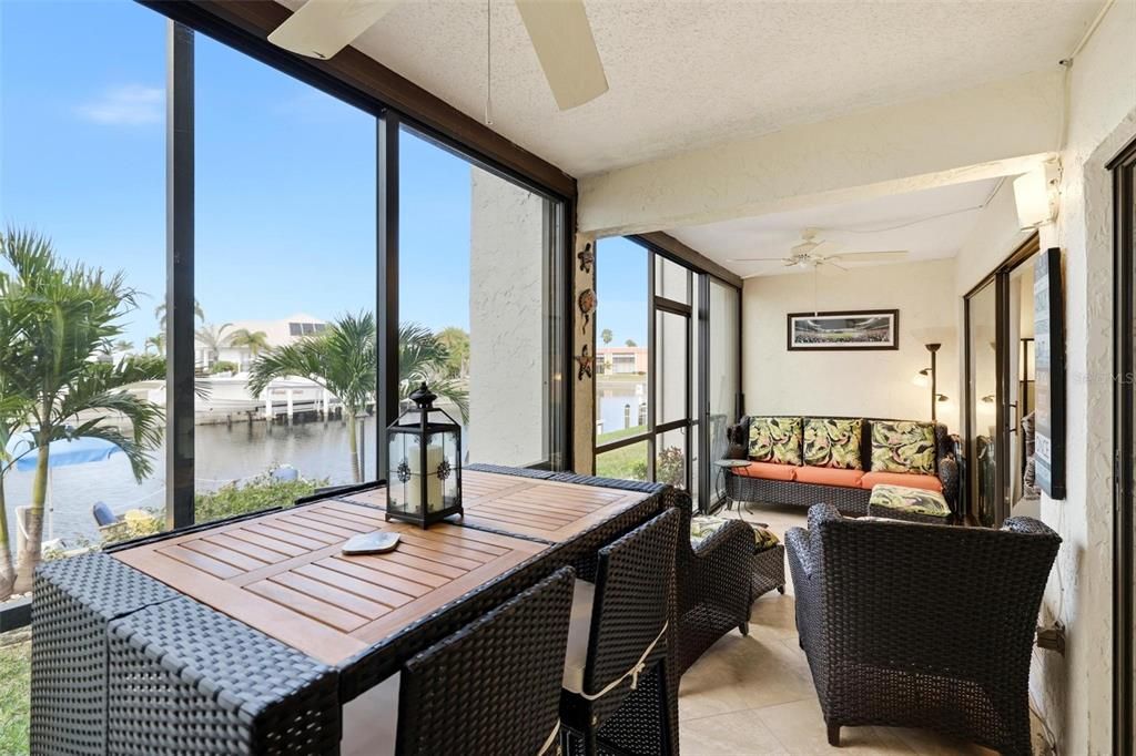 待售: $299,900 (2 贝兹, 2 浴室, 1350 平方英尺)