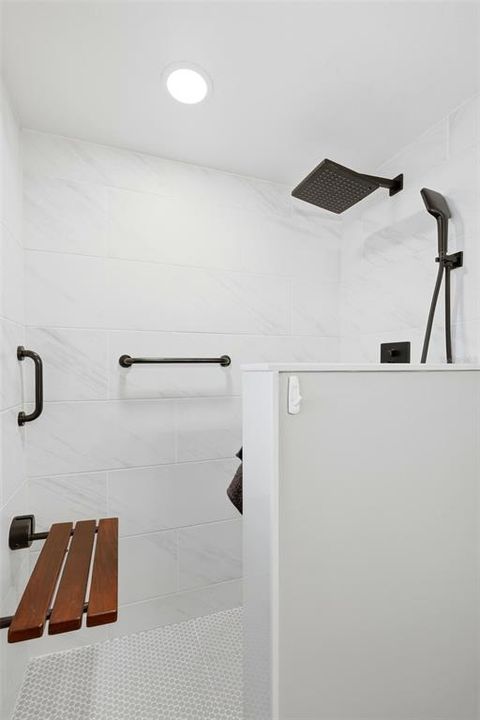 待售: $299,900 (2 贝兹, 2 浴室, 1350 平方英尺)