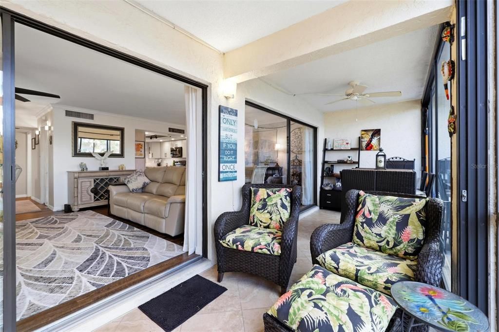 待售: $299,900 (2 贝兹, 2 浴室, 1350 平方英尺)