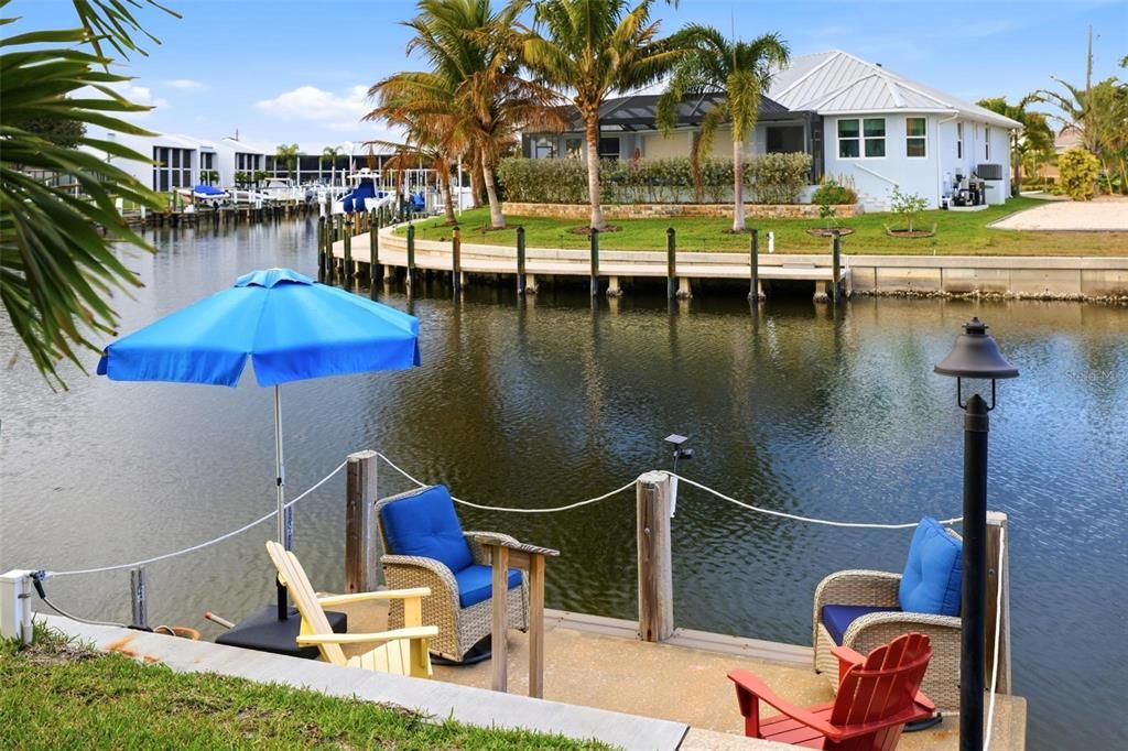 待售: $299,900 (2 贝兹, 2 浴室, 1350 平方英尺)