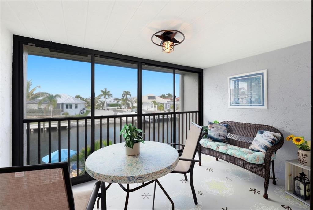 待售: $299,900 (2 贝兹, 2 浴室, 1350 平方英尺)