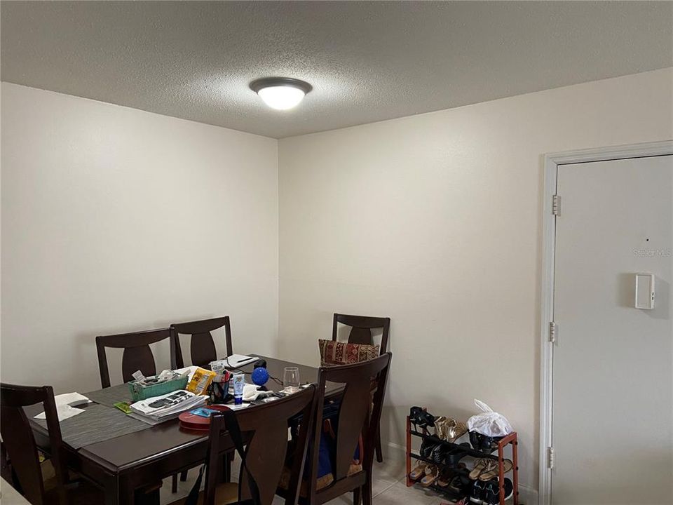 For Rent: $1,095 (1 beds, 1 baths, 574 Square Feet)