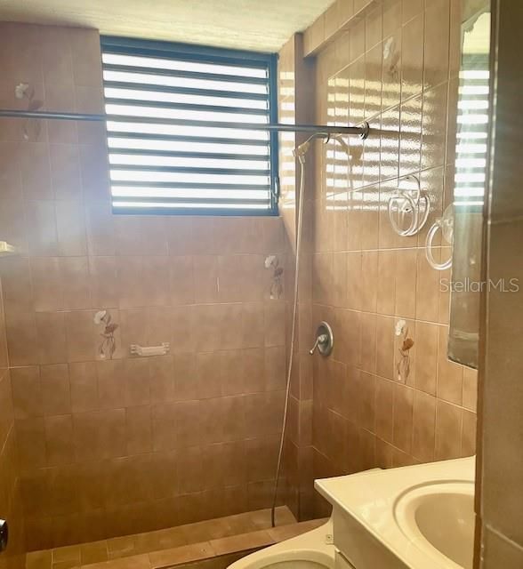 На продажу: $535,000 (2 спален, 2 ванн, 1088 Квадратных фут)