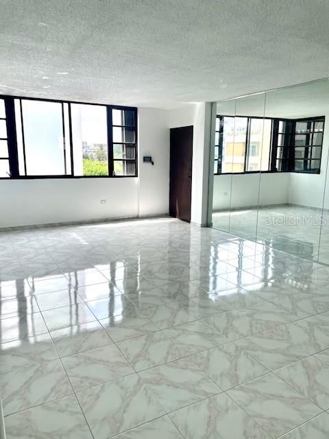 На продажу: $535,000 (2 спален, 2 ванн, 1088 Квадратных фут)