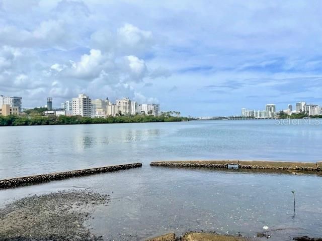 На продажу: $535,000 (2 спален, 2 ванн, 1088 Квадратных фут)