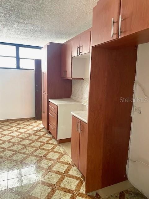 На продажу: $535,000 (2 спален, 2 ванн, 1088 Квадратных фут)