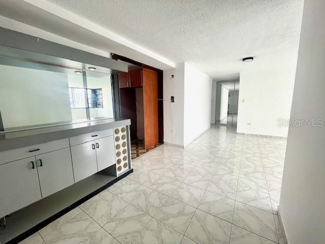 На продажу: $535,000 (2 спален, 2 ванн, 1088 Квадратных фут)