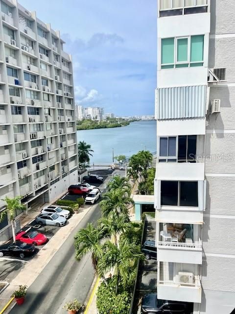 На продажу: $535,000 (2 спален, 2 ванн, 1088 Квадратных фут)