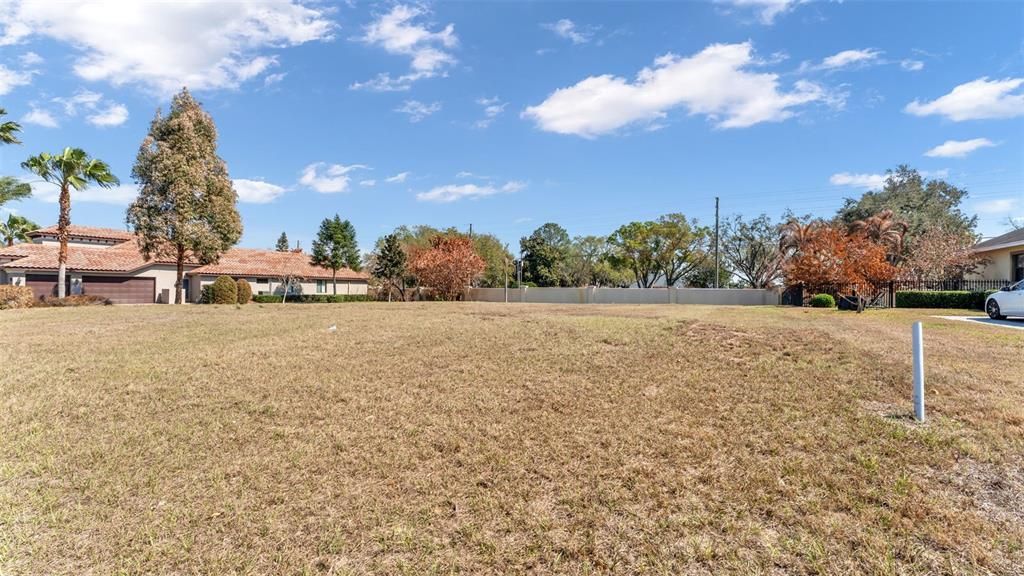 На продажу: $105,000 (0.45 acres)