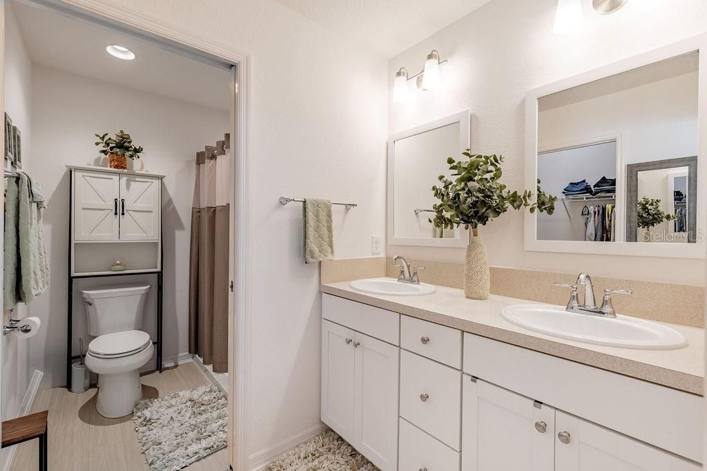 Activo con contrato: $319,999 (2 camas, 2 baños, 1209 Pies cuadrados)