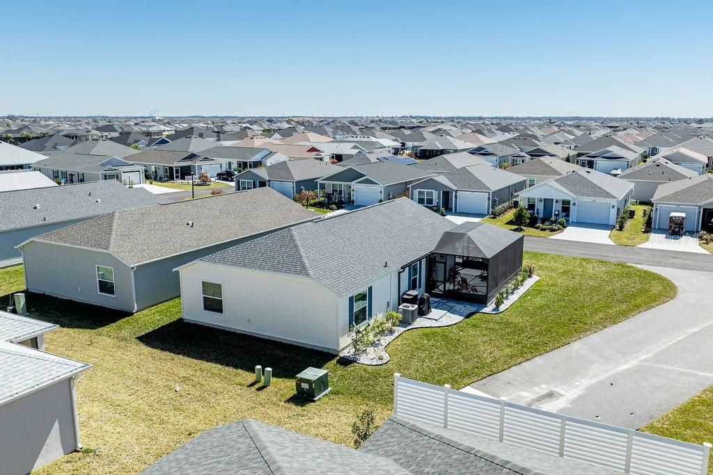 Activo con contrato: $319,999 (2 camas, 2 baños, 1209 Pies cuadrados)