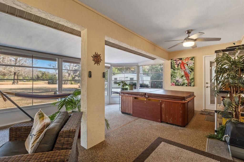 En Venta: $379,000 (3 camas, 2 baños, 1910 Pies cuadrados)