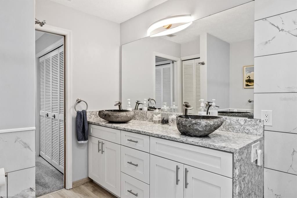 En Venta: $379,000 (3 camas, 2 baños, 1910 Pies cuadrados)