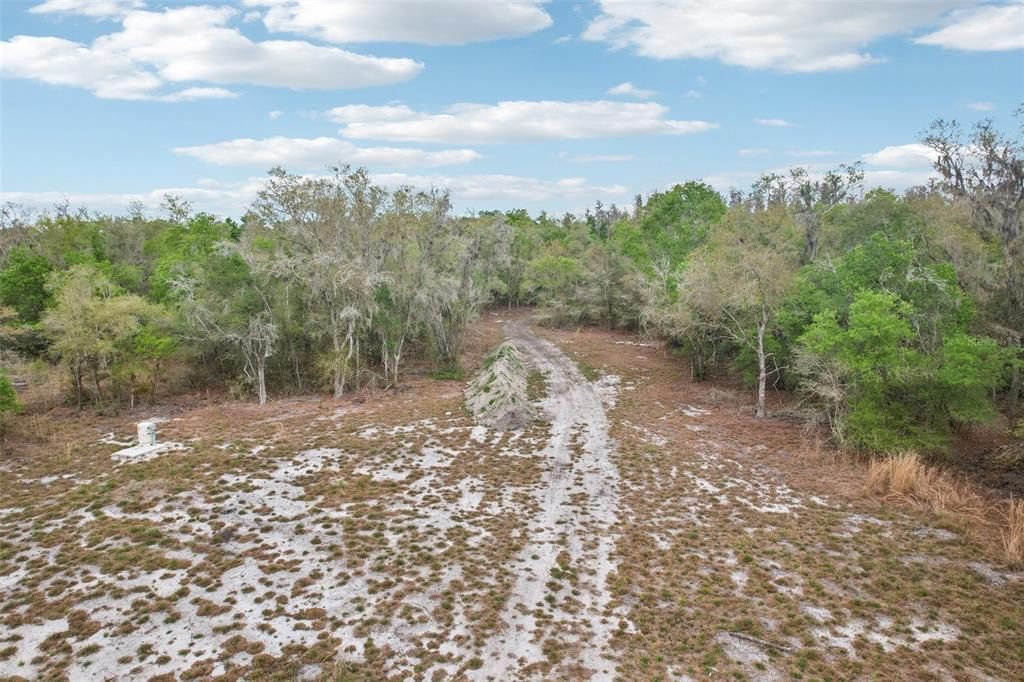 На продажу: $425,000 (9.50 acres)