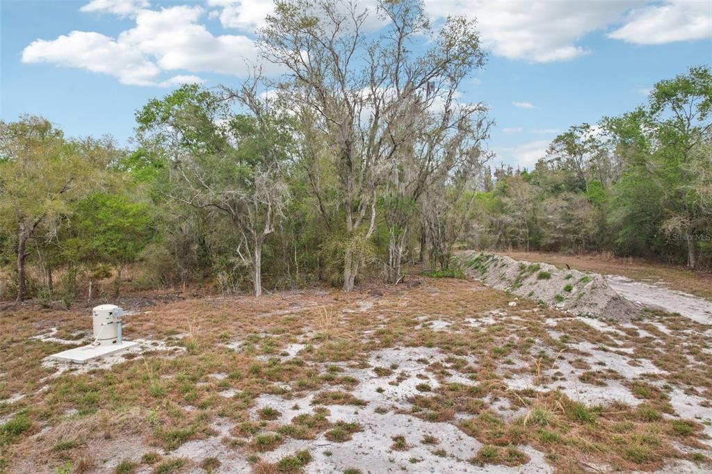 На продажу: $425,000 (9.50 acres)