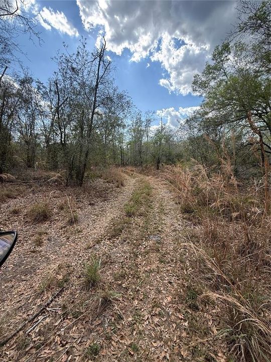 На продажу: $425,000 (9.50 acres)