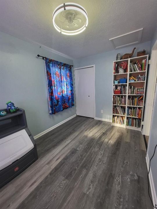 For Sale: $279,999 (3 beds, 2 baths, 1224 Square Feet)