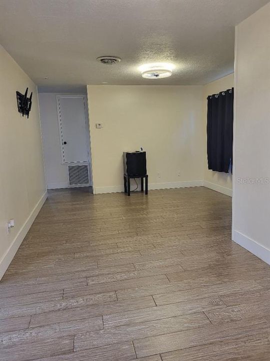 For Sale: $279,999 (3 beds, 2 baths, 1224 Square Feet)