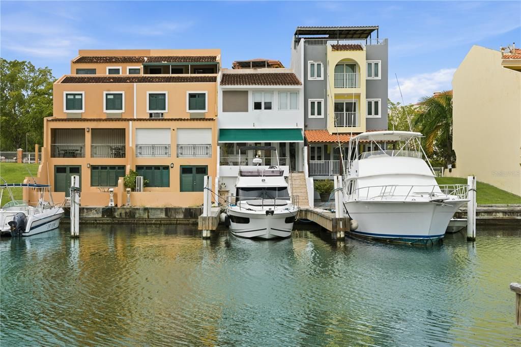 For Sale: $879,000 (3 beds, 2 baths, 1615 Square Feet)