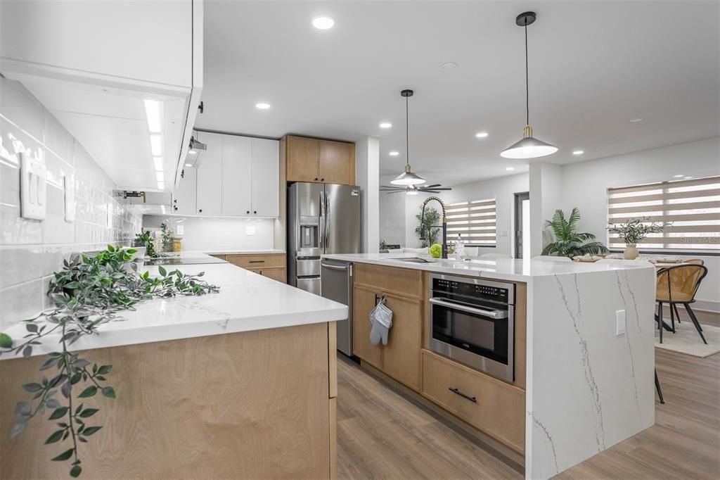 Activo con contrato: $650,000 (3 camas, 2 baños, 1502 Pies cuadrados)