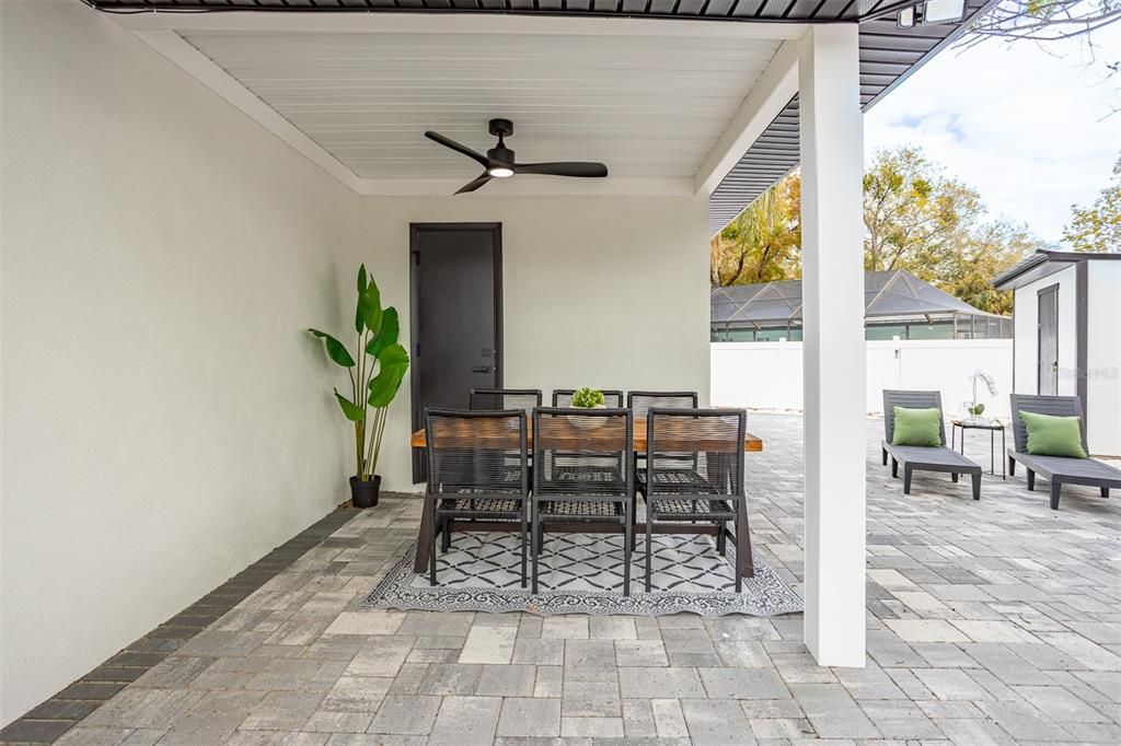 Activo con contrato: $650,000 (3 camas, 2 baños, 1502 Pies cuadrados)