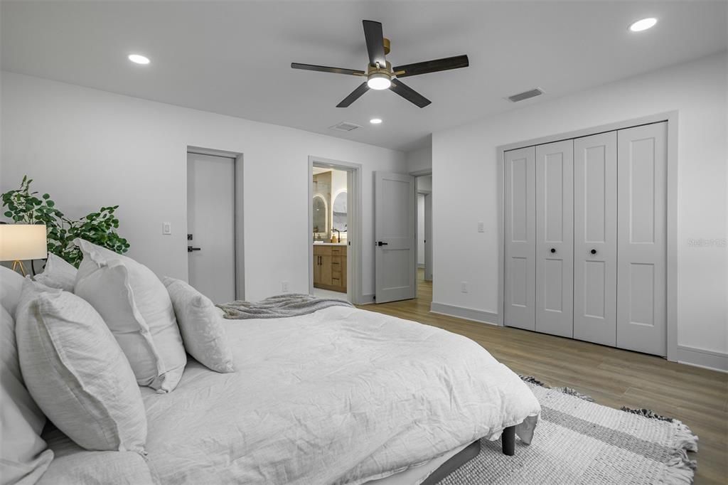 Activo con contrato: $650,000 (3 camas, 2 baños, 1502 Pies cuadrados)