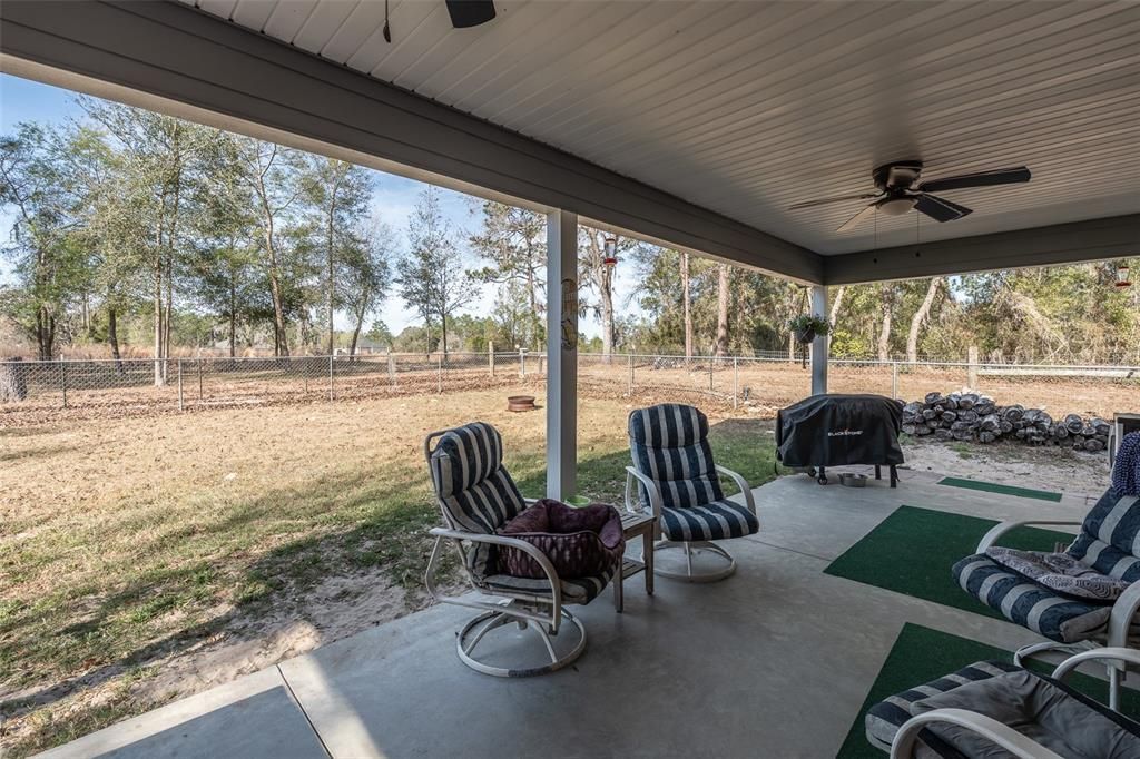 На продажу: $294,900 (3 спален, 2 ванн, 1576 Квадратных фут)