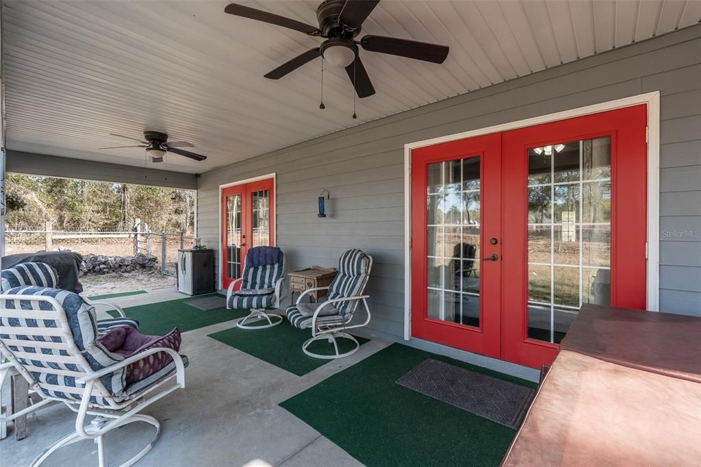 На продажу: $294,900 (3 спален, 2 ванн, 1576 Квадратных фут)