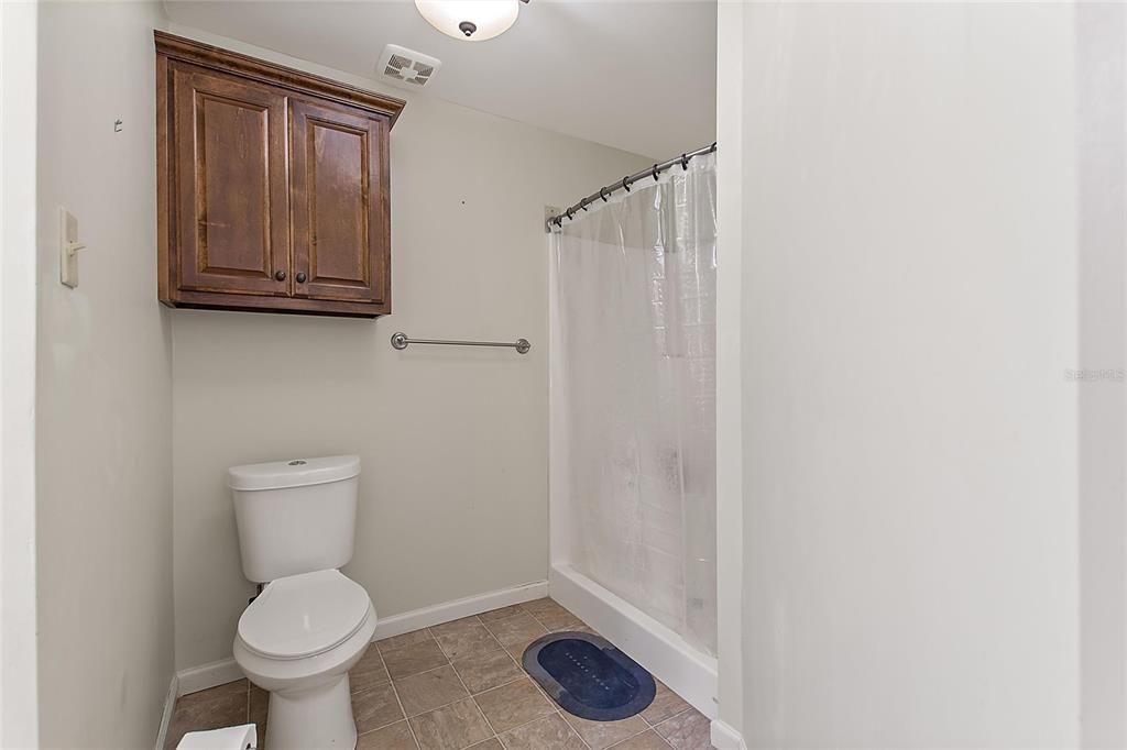 For Sale: $350,000 (2 beds, 2 baths, 1032 Square Feet)