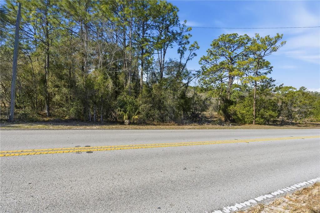 待售: $195,000 (2.40 acres)