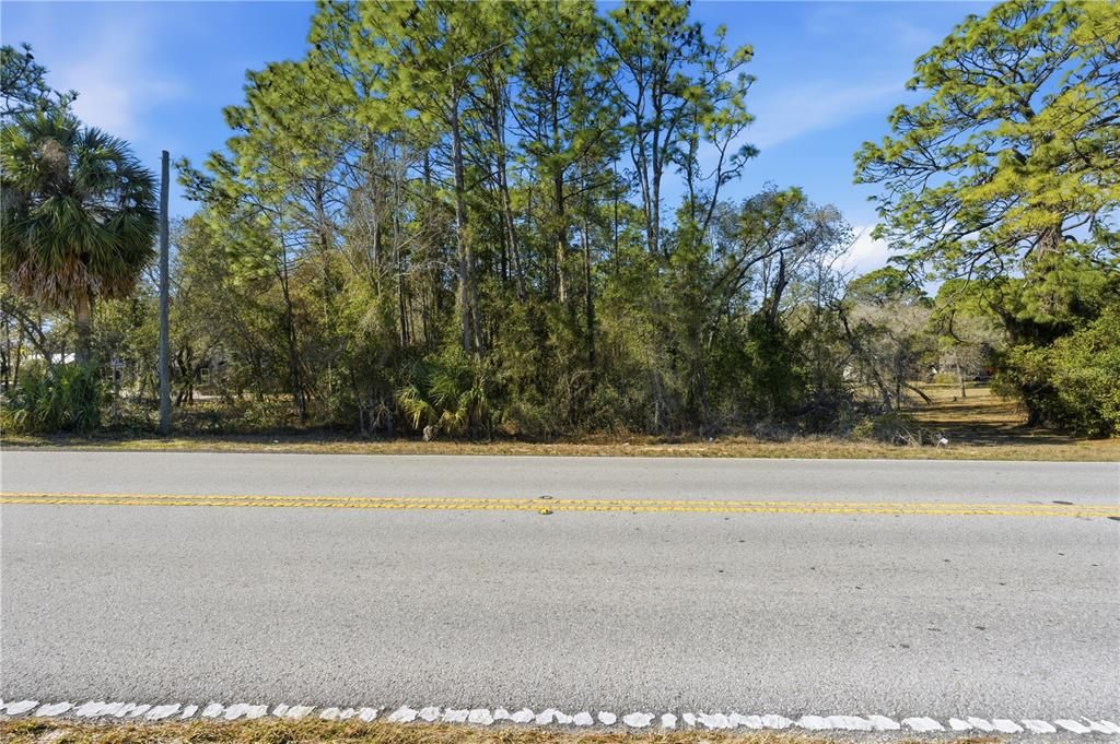 待售: $195,000 (2.40 acres)