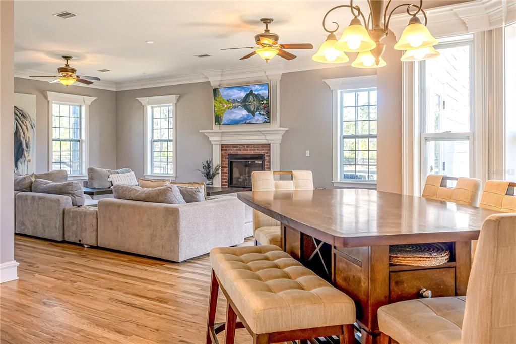 For Sale: $1,399,000 (6 beds, 4 baths, 4331 Square Feet)